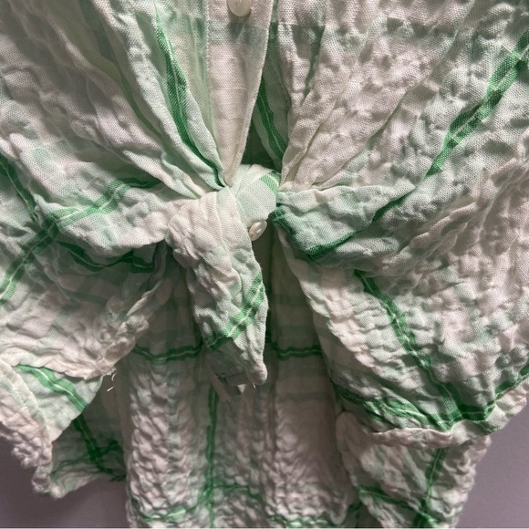 Jane + Delancey Button Down Crinkle Top w Front Tie. Size M - Picture 7 of 7